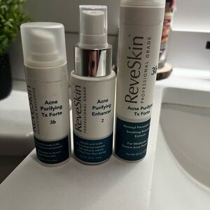 ReveSkin Acne Purifying Skincare Trio - White and Blue